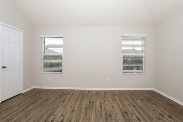 16738 N Gull Drive, Conroe, TX 77385