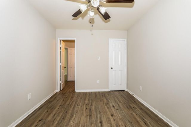 16738 N Gull Drive, Conroe, TX 77385