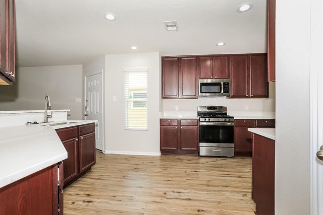 16738 N Gull Drive, Conroe, TX 77385