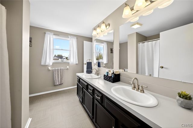 8491 Torchwood Lane, Cicero, NY 13039