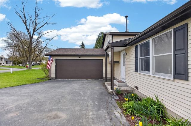 8491 Torchwood Lane, Cicero, NY 13039