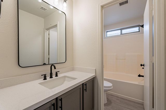 338 N 152nd Drive, Goodyear, AZ 85338