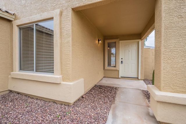338 N 152nd Drive, Goodyear, AZ 85338