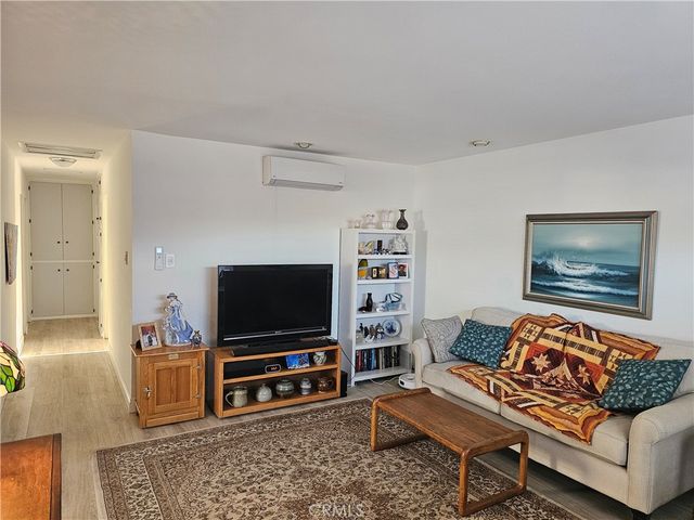 8282 Tyler Circle, Huntington Beach, CA 92646