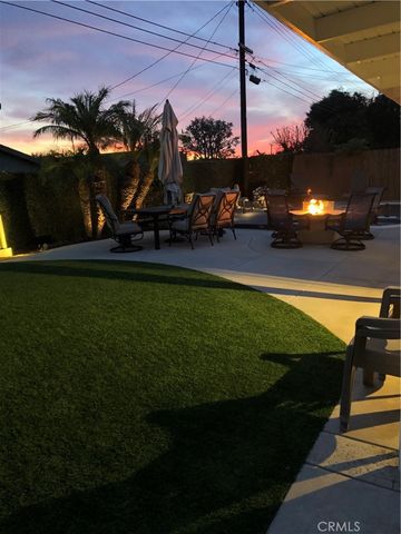 8282 Tyler Circle, Huntington Beach, CA 92646