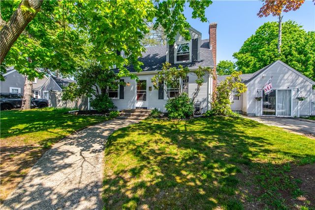 204 Harmony Court, Warwick, RI 02889