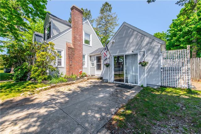 204 Harmony Court, Warwick, RI 02889