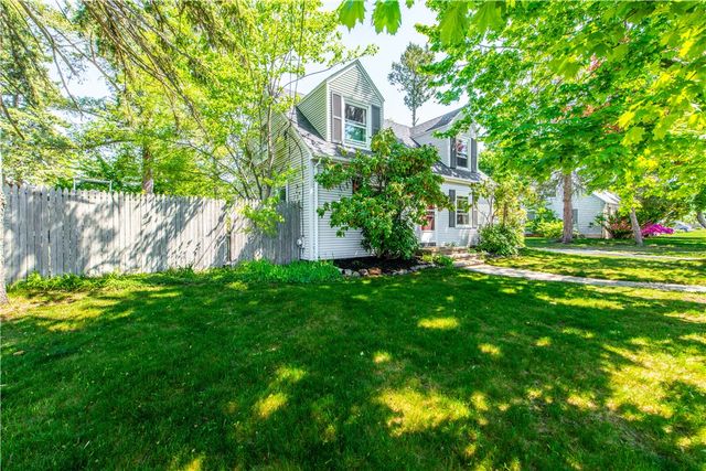 204 Harmony Court, Warwick, RI 02889
