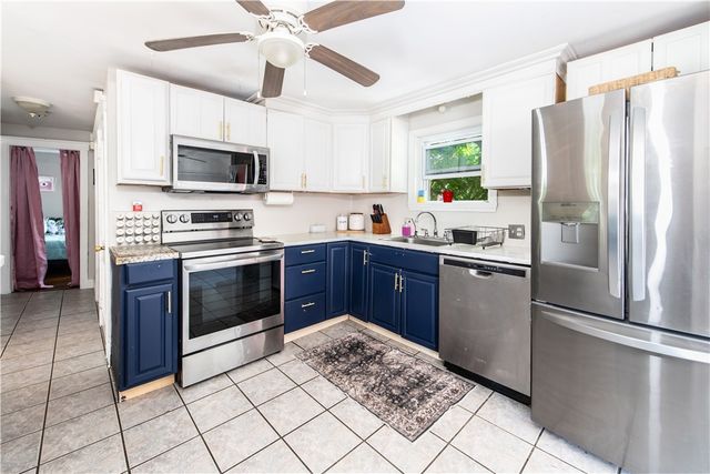 204 Harmony Court, Warwick, RI 02889