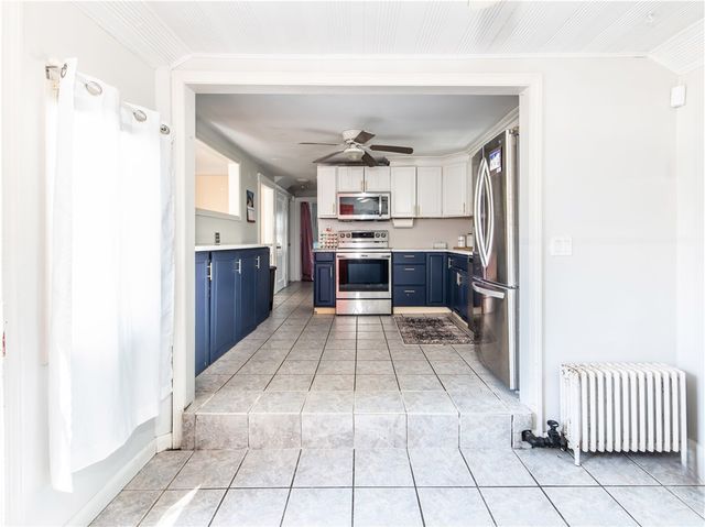 204 Harmony Court, Warwick, RI 02889