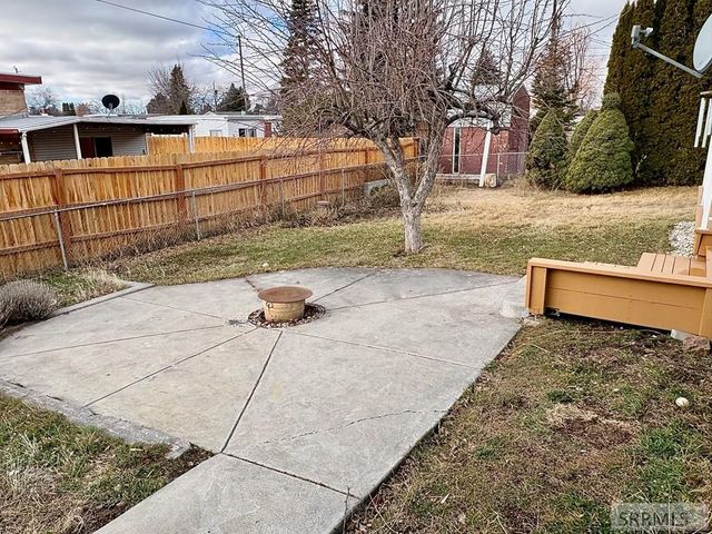 2334 E 1st Street, Idaho Falls, ID 83401