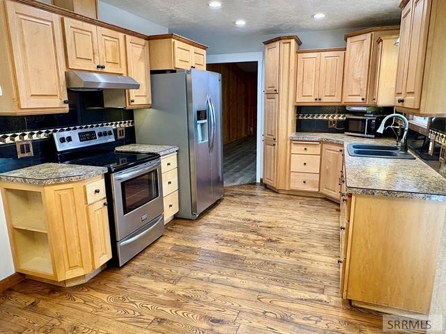 2334 E 1st Street, Idaho Falls, ID 83401