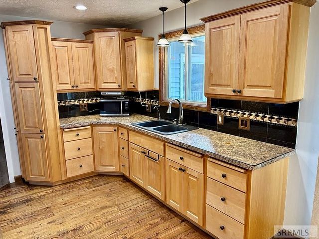 2334 E 1st Street, Idaho Falls, ID 83401