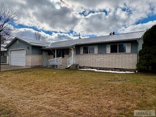 2334 E 1st Street, Idaho Falls, ID 83401