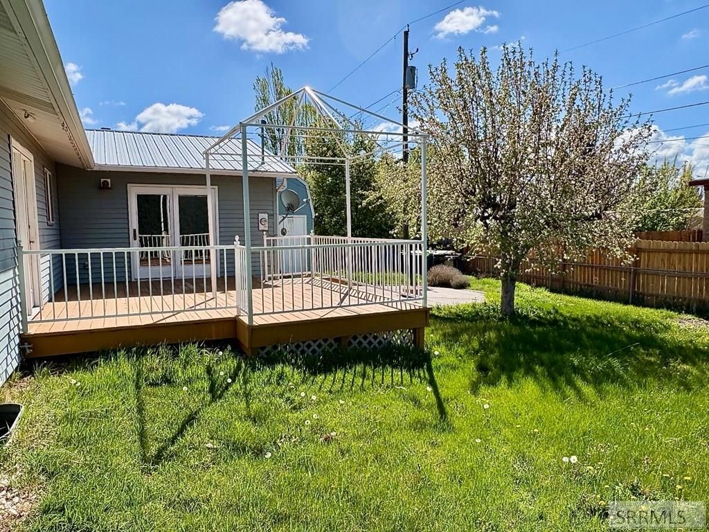 Image 41 of property listing at 2334 E 1st Street, Idaho Falls, ID 83401