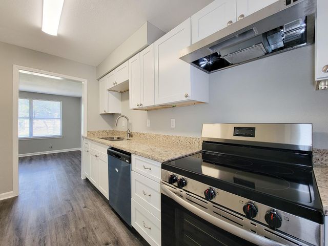 3923 Zephyr Street, Houston, TX 77021
