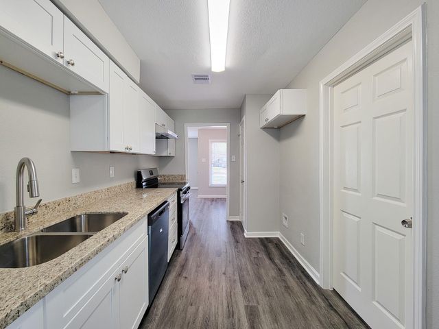 3923 Zephyr Street, Houston, TX 77021