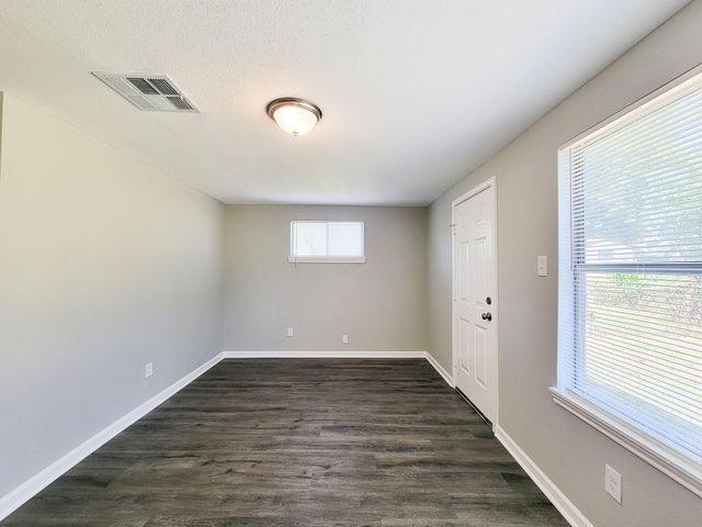 3923 Zephyr Street, Houston, TX 77021