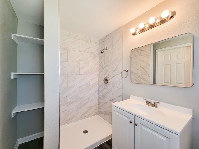 3923 Zephyr Street, Houston, TX 77021