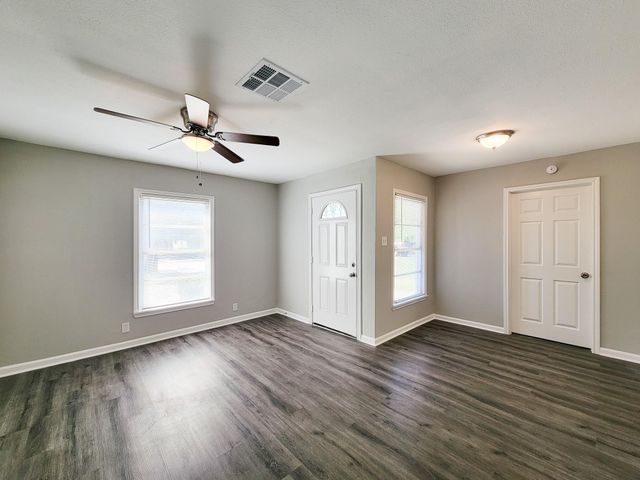 3923 Zephyr Street, Houston, TX 77021
