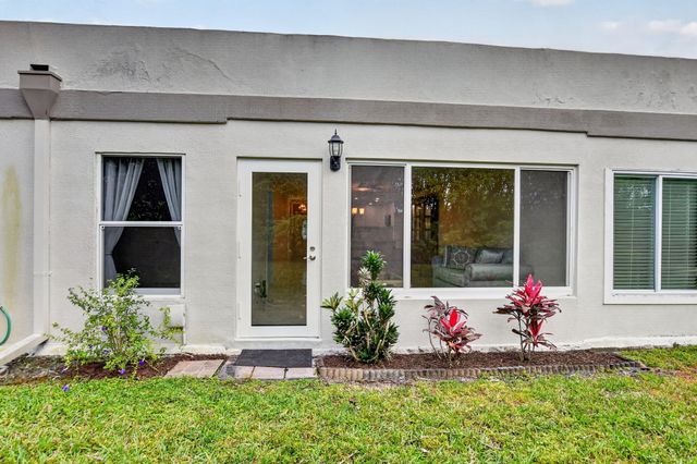 9245 Flynn Circle 7, Boca Raton, FL 33496
