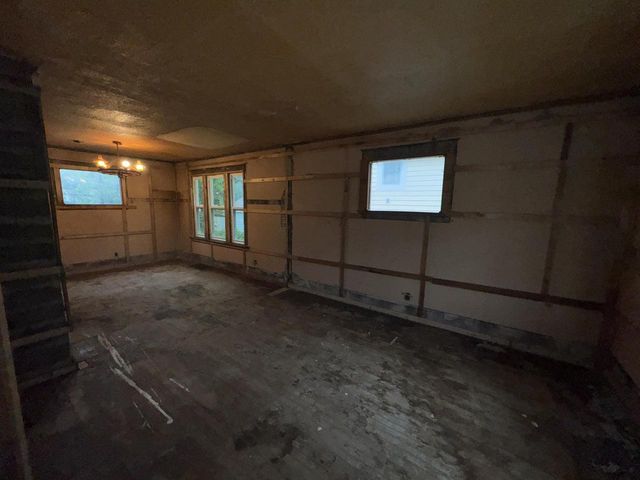6621 21st AVENUE, Kenosha, WI 53143