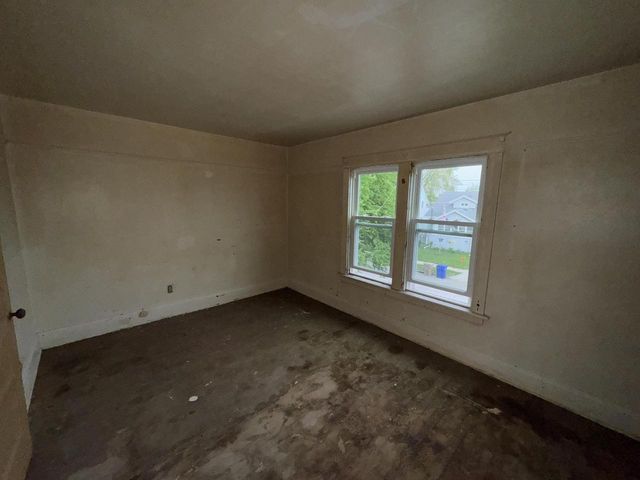 6621 21st AVENUE, Kenosha, WI 53143
