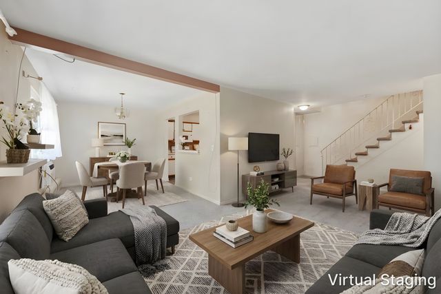 6 E Lillian Avenue 2B, Arlington Heights, IL 60004