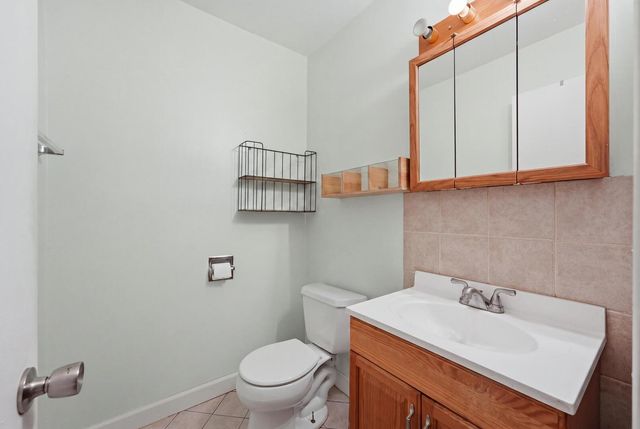 6 E Lillian Avenue 2B, Arlington Heights, IL 60004
