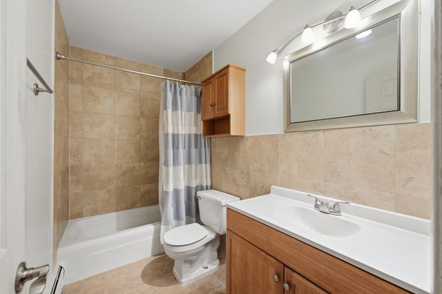 6 E Lillian Avenue 2B, Arlington Heights, IL 60004
