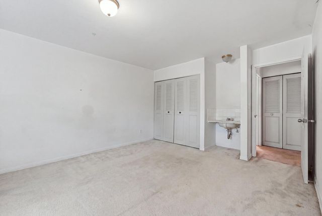 6 E Lillian Avenue 2B, Arlington Heights, IL 60004