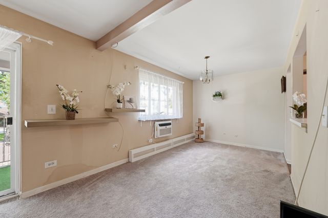 6 E Lillian Avenue 2B, Arlington Heights, IL 60004