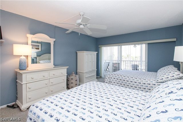 1 Bluebill AVE 501, Naples, FL 34108