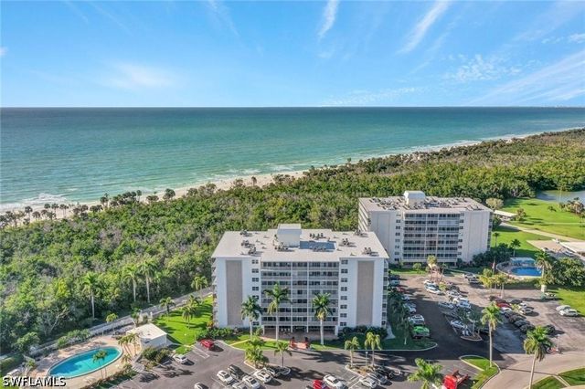 1 Bluebill AVE 501, Naples, FL 34108