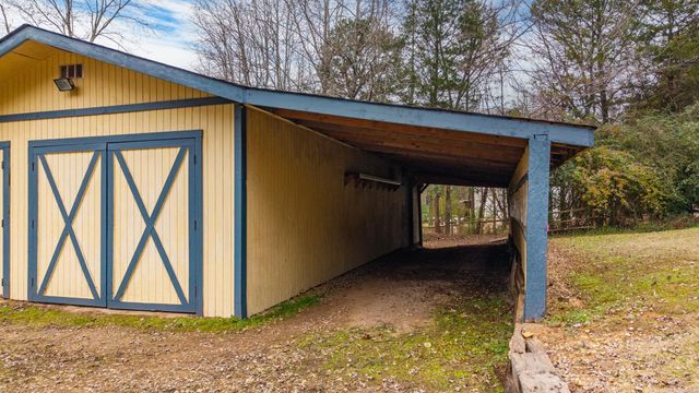 101 E Mourot Street, Plumerville, AR 72127