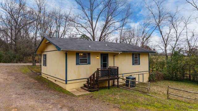 101 E Mourot Street, Plumerville, AR 72127