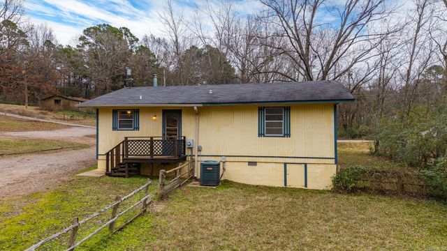 101 E Mourot Street, Plumerville, AR 72127