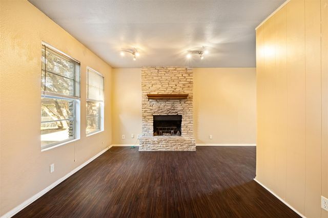 5801 Libyan DR B, Austin, TX 78745