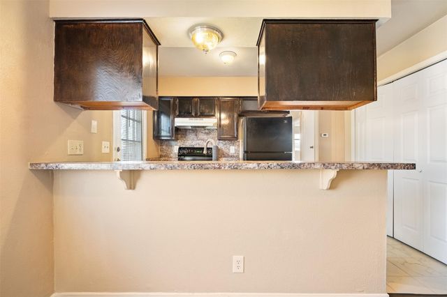 5801 Libyan DR B, Austin, TX 78745