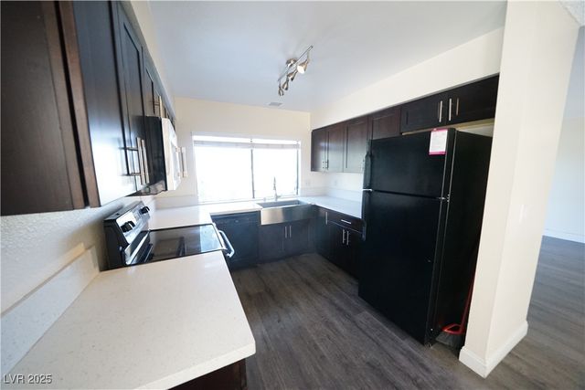 3153 Bel Air Drive, Las Vegas, NV 89109