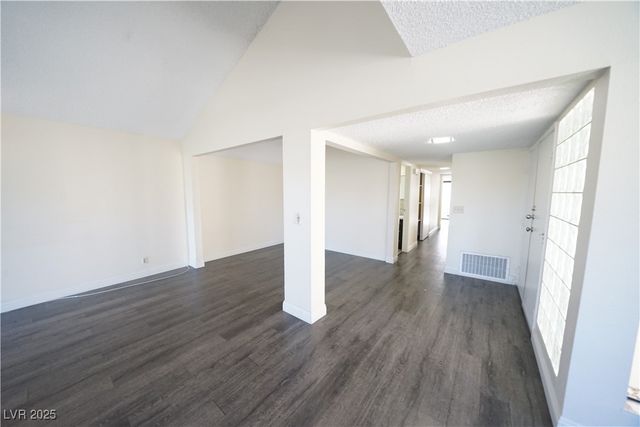 3153 Bel Air Drive, Las Vegas, NV 89109