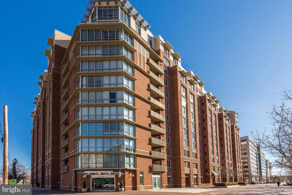 1000 NEW JERSEY AVE SE #216, Washington, DC 20003