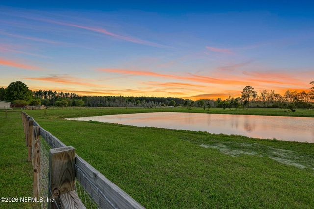 7206 T AND G FARM Lane, Macclenny, FL 32063