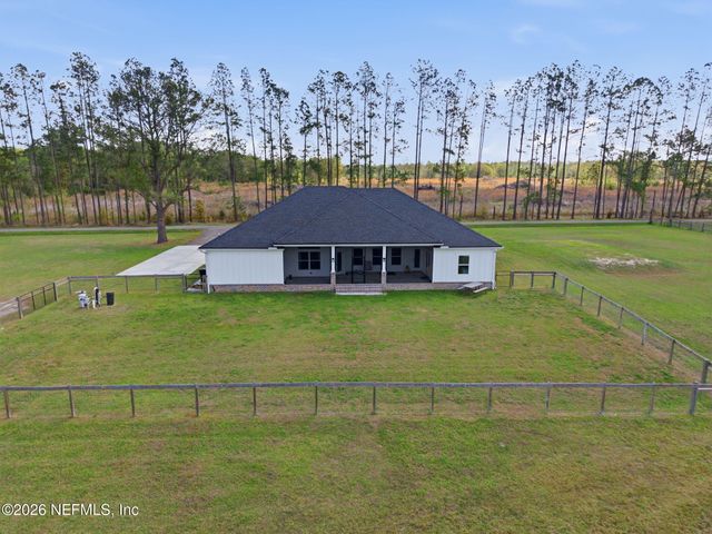 7206 T AND G FARM Lane, Macclenny, FL 32063