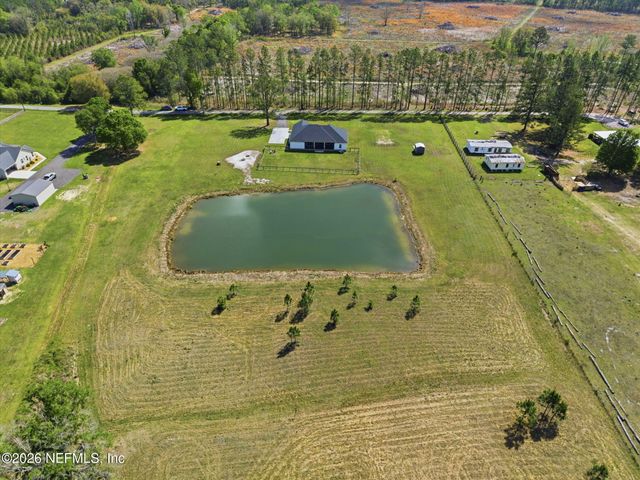 7206 T AND G FARM Lane, Macclenny, FL 32063