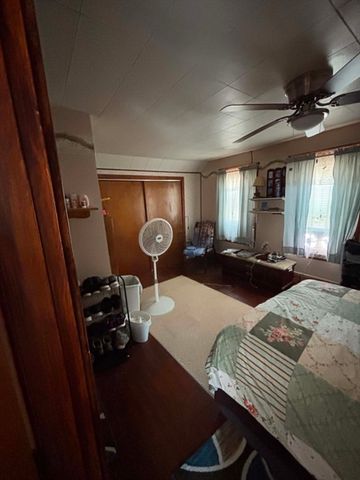 148 Hamlet St, Fall River, MA 02724