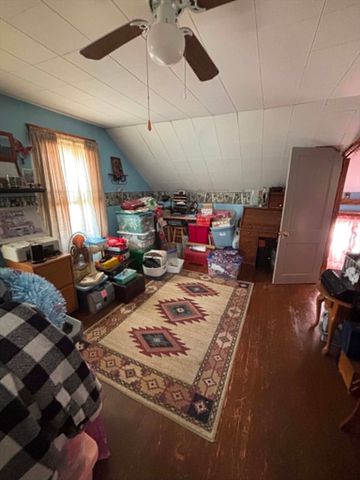 148 Hamlet St, Fall River, MA 02724