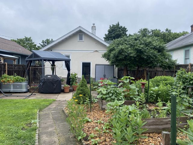 3832 42nd Avenue S, Minneapolis, MN 55406