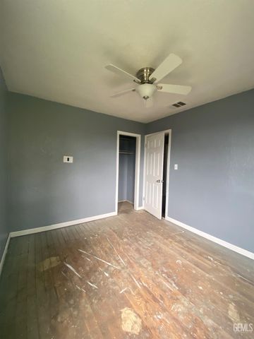 30348 Riverside Street, Shafter, CA 93263