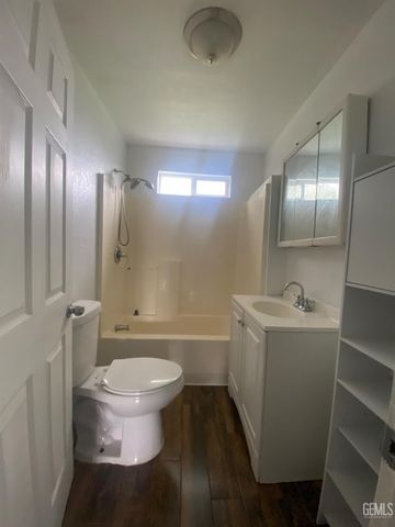 30348 Riverside Street, Shafter, CA 93263